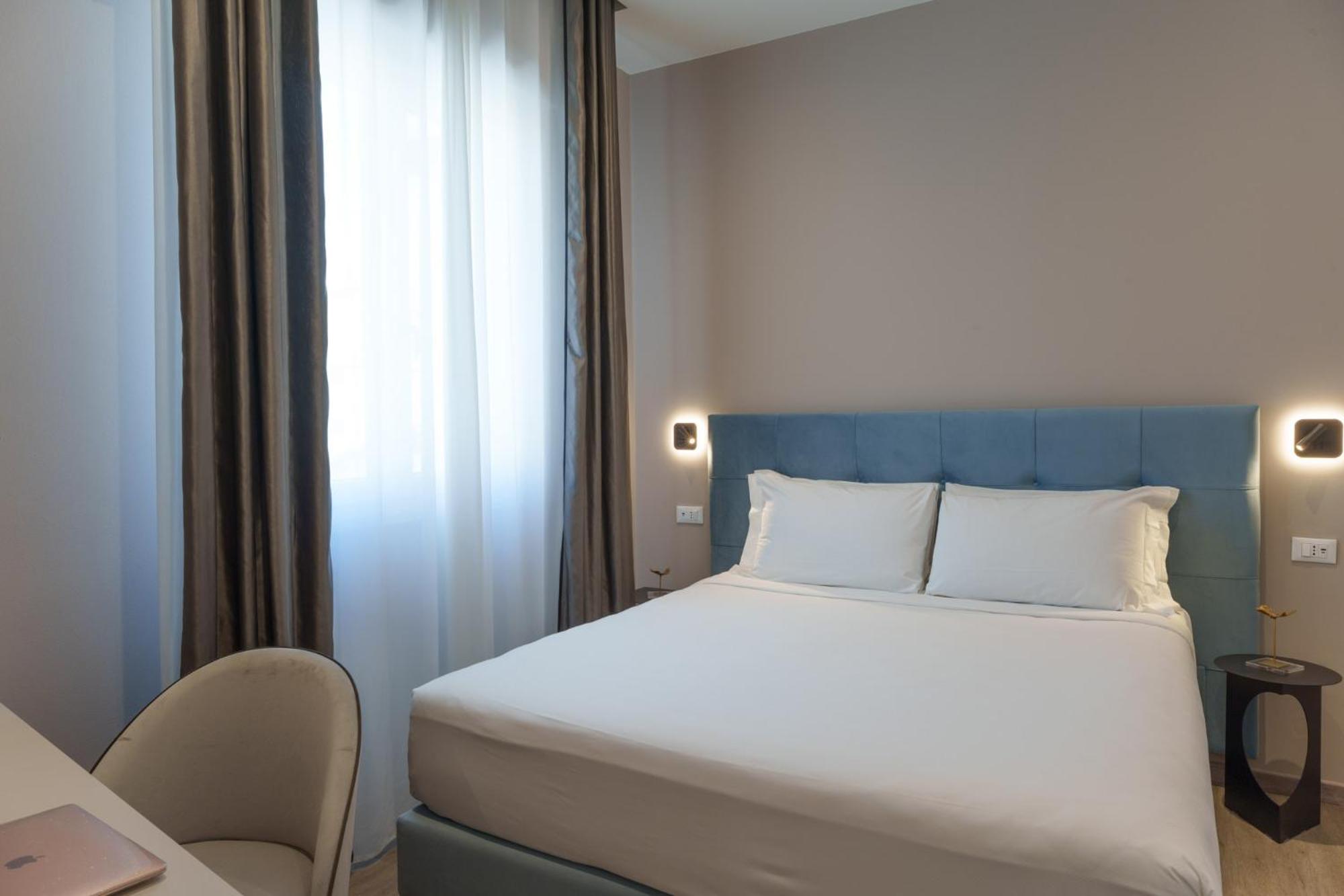 VI Suites Viareggio Bagian luar foto