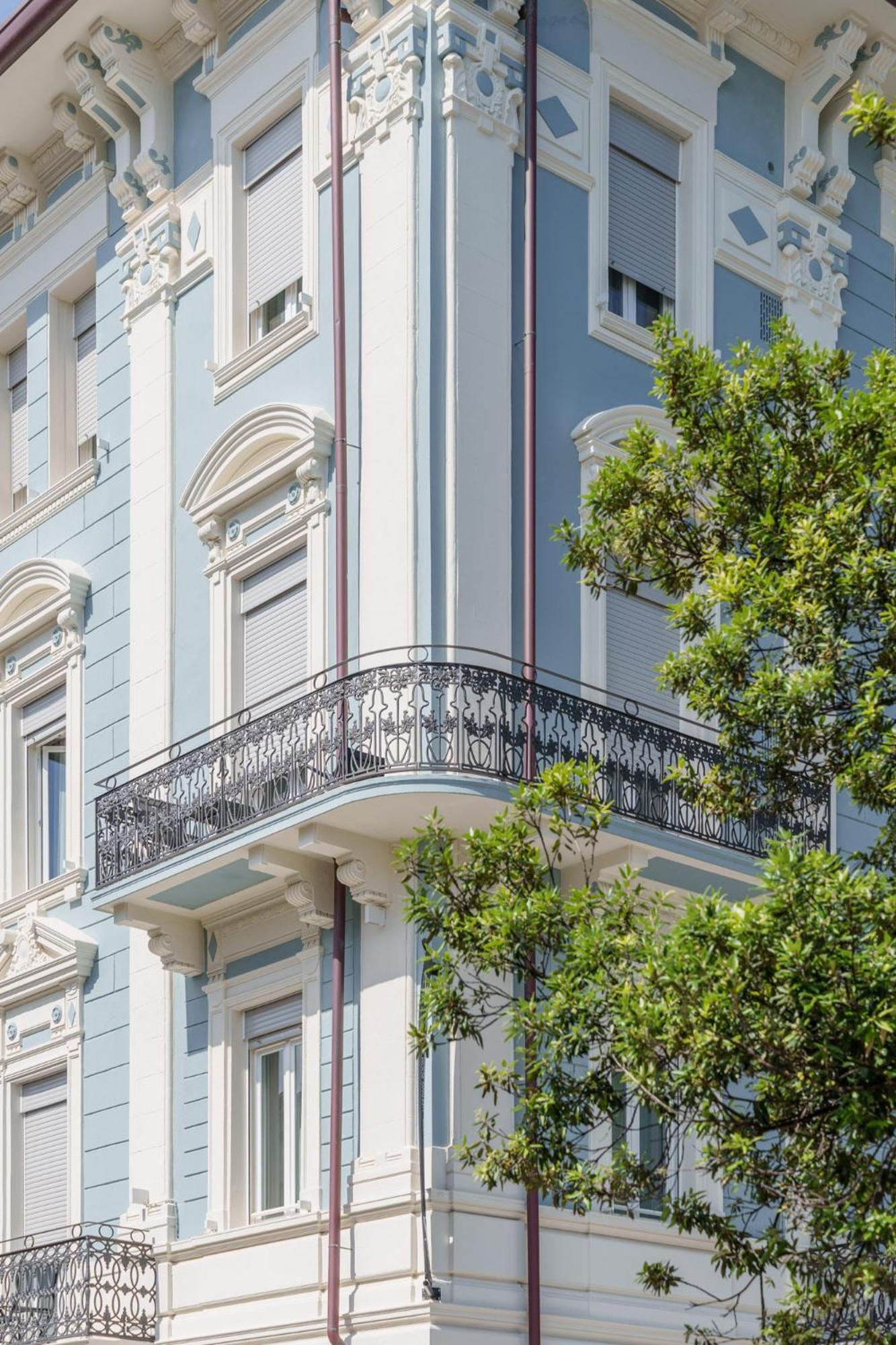 VI Suites Viareggio Bagian luar foto