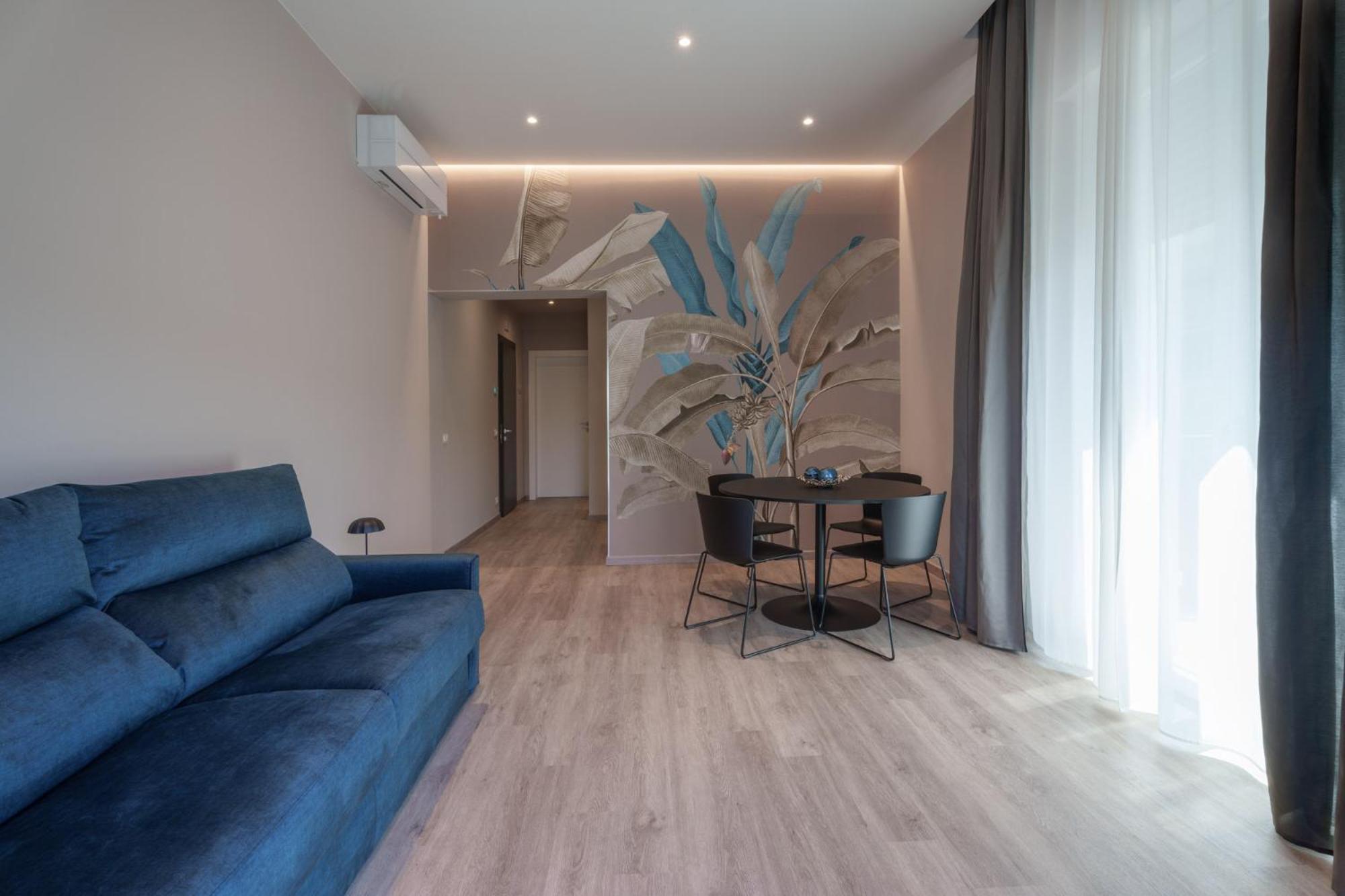 VI Suites Viareggio Bagian luar foto