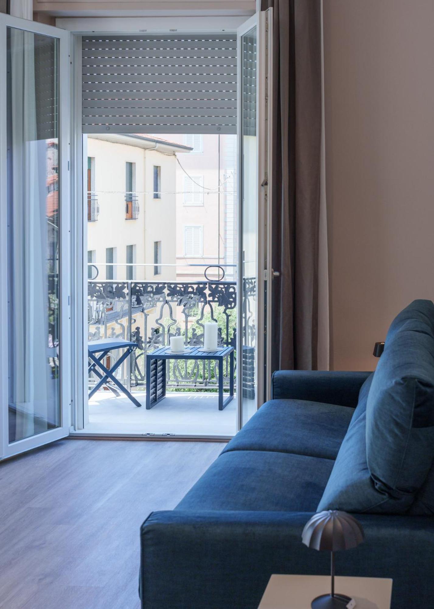 VI Suites Viareggio Bagian luar foto